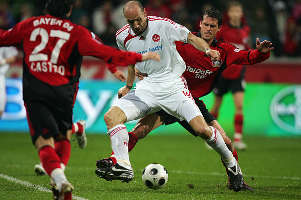 乎旗鼓相当 乎旗鼓相当